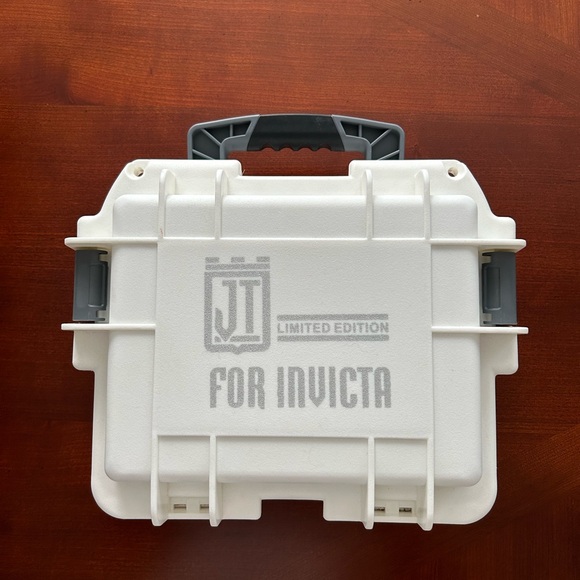 Invicta Jason Taylor JT Limited Edition White 3 Slot Watch Dive Impact Case Box - Picture 15 of 15